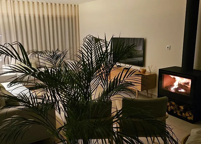 Casa Da Maragoça Portela (Porto)